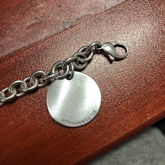 Copy - Tiffany’s note bracelet - Picture 5 of 7